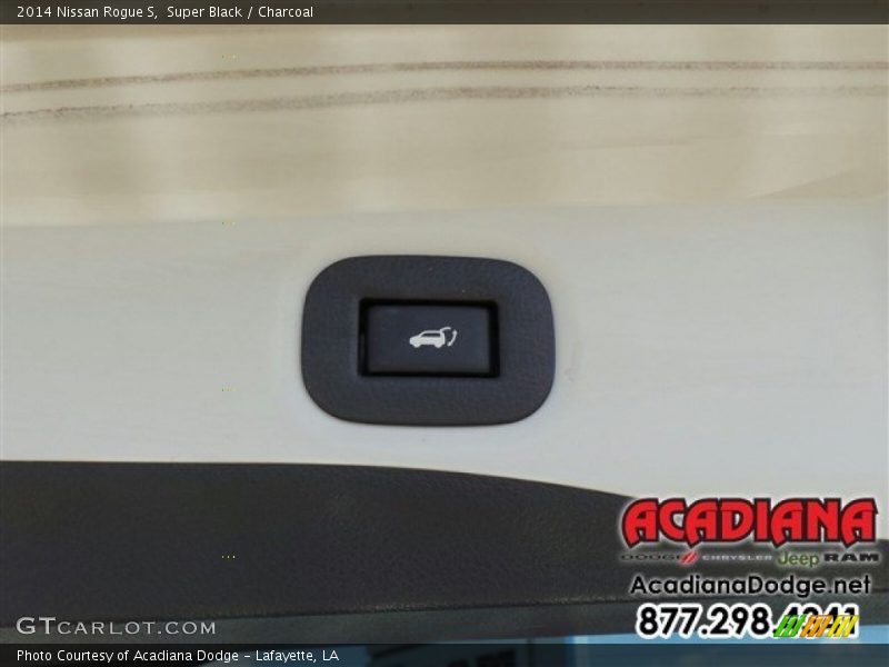 Super Black / Charcoal 2014 Nissan Rogue S