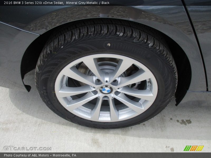 Mineral Grey Metallic / Black 2016 BMW 3 Series 320i xDrive Sedan