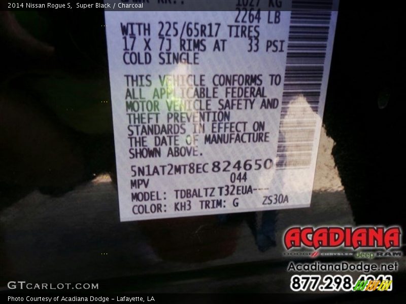 Super Black / Charcoal 2014 Nissan Rogue S