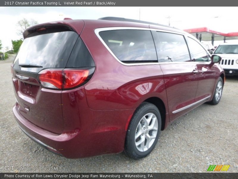 Velvet Red Pearl / Black/Alloy 2017 Chrysler Pacifica Touring L
