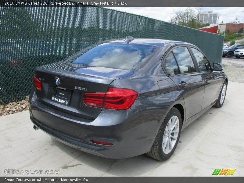 Mineral Grey Metallic / Black 2016 BMW 3 Series 320i xDrive Sedan