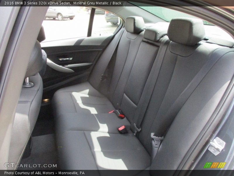 Mineral Grey Metallic / Black 2016 BMW 3 Series 320i xDrive Sedan