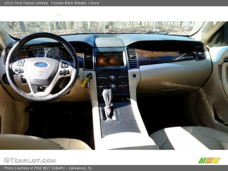 Tuxedo Black Metallic / Dune 2013 Ford Taurus Limited