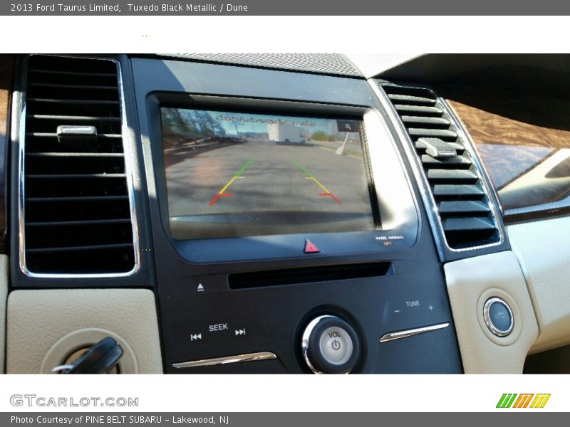 Tuxedo Black Metallic / Dune 2013 Ford Taurus Limited