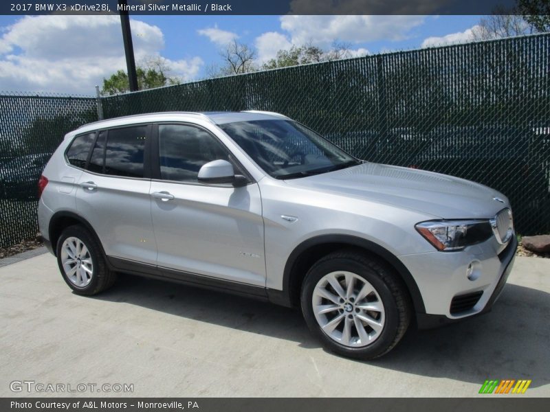 Mineral Silver Metallic / Black 2017 BMW X3 xDrive28i