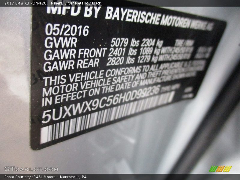 Mineral Silver Metallic / Black 2017 BMW X3 xDrive28i