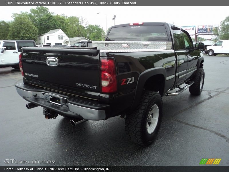 Black / Dark Charcoal 2005 Chevrolet Silverado 1500 Z71 Extended Cab 4x4