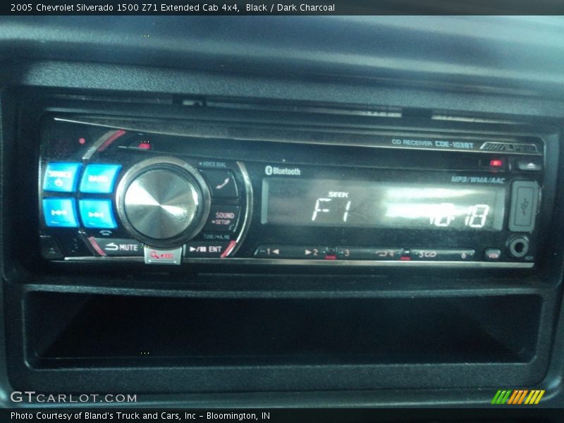 Black / Dark Charcoal 2005 Chevrolet Silverado 1500 Z71 Extended Cab 4x4