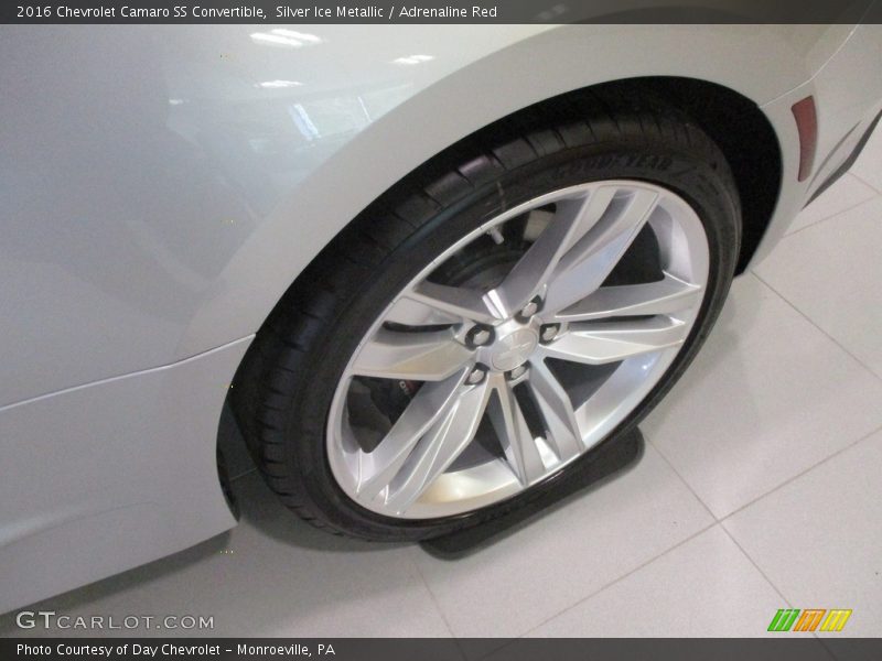 Silver Ice Metallic / Adrenaline Red 2016 Chevrolet Camaro SS Convertible