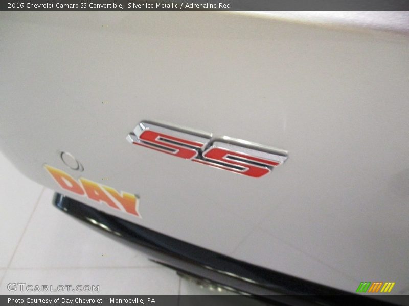 Silver Ice Metallic / Adrenaline Red 2016 Chevrolet Camaro SS Convertible