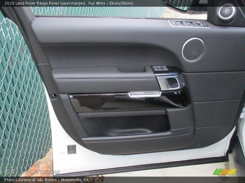 Fuji White / Ebony/Ebony 2016 Land Rover Range Rover Supercharged