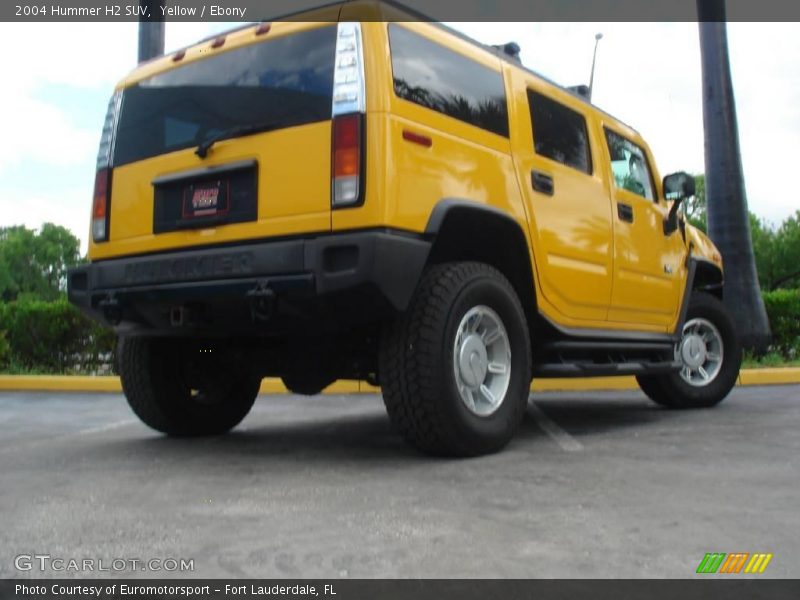Yellow / Ebony 2004 Hummer H2 SUV