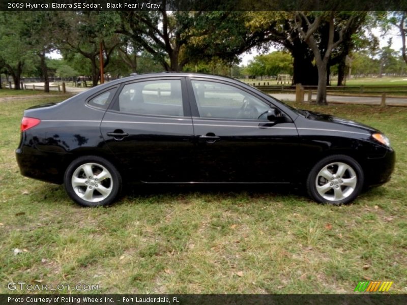 Black Pearl / Gray 2009 Hyundai Elantra SE Sedan