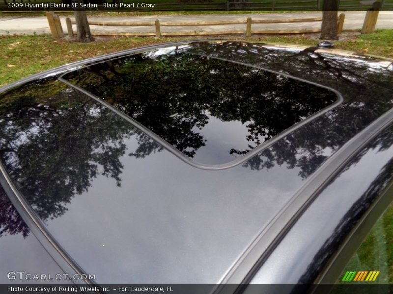 Black Pearl / Gray 2009 Hyundai Elantra SE Sedan