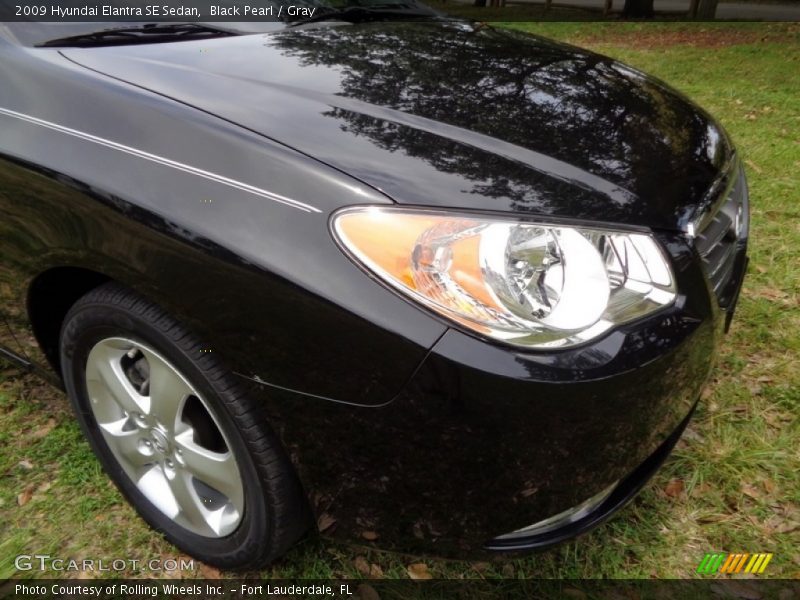 Black Pearl / Gray 2009 Hyundai Elantra SE Sedan