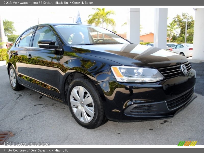Black Uni / Cornsilk Beige 2013 Volkswagen Jetta SE Sedan