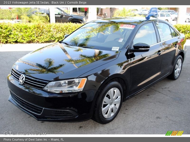 Black Uni / Cornsilk Beige 2013 Volkswagen Jetta SE Sedan