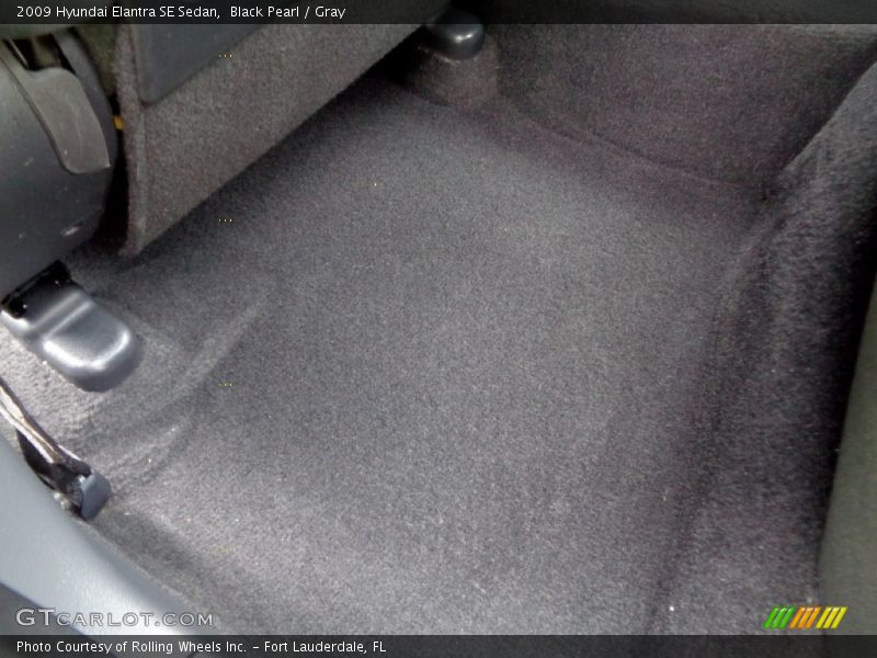 Black Pearl / Gray 2009 Hyundai Elantra SE Sedan