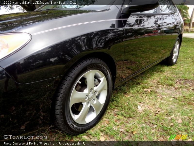 Black Pearl / Gray 2009 Hyundai Elantra SE Sedan