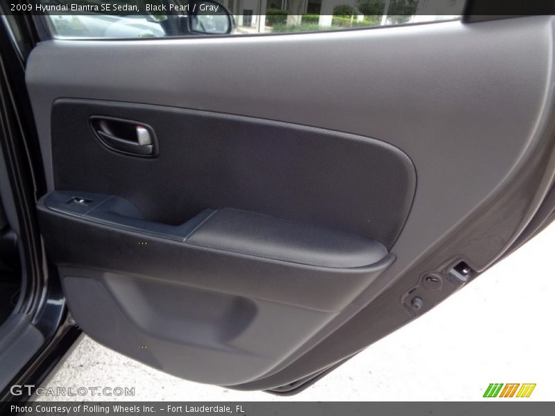 Black Pearl / Gray 2009 Hyundai Elantra SE Sedan