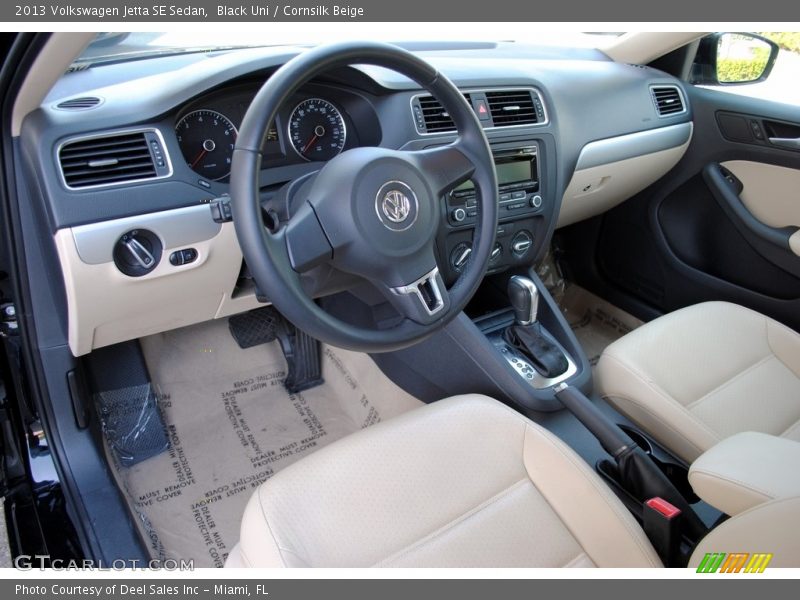 Black Uni / Cornsilk Beige 2013 Volkswagen Jetta SE Sedan