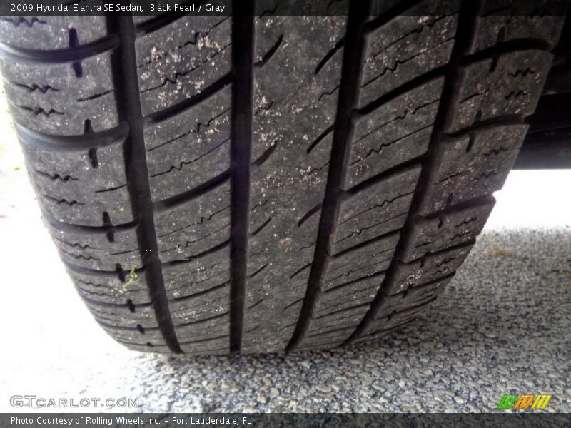 Black Pearl / Gray 2009 Hyundai Elantra SE Sedan