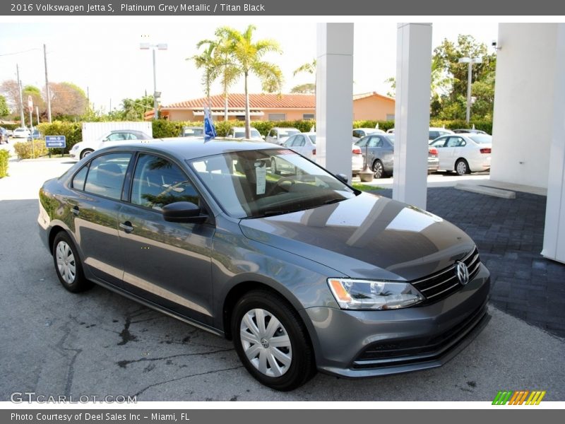 Platinum Grey Metallic / Titan Black 2016 Volkswagen Jetta S