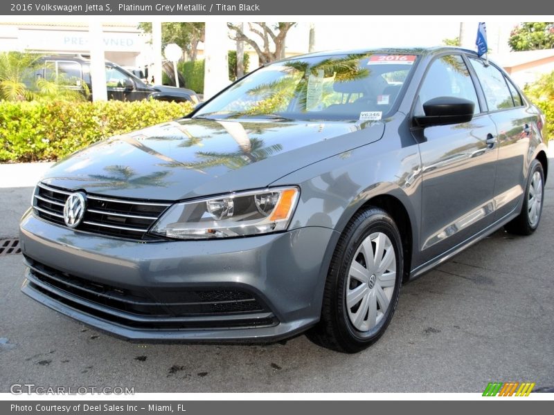 Platinum Grey Metallic / Titan Black 2016 Volkswagen Jetta S