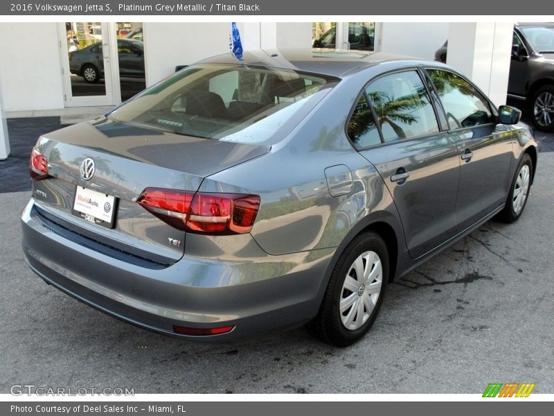 Platinum Grey Metallic / Titan Black 2016 Volkswagen Jetta S