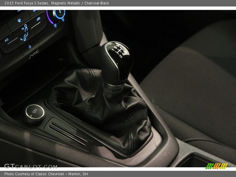 Magnetic Metallic / Charcoal Black 2015 Ford Focus S Sedan