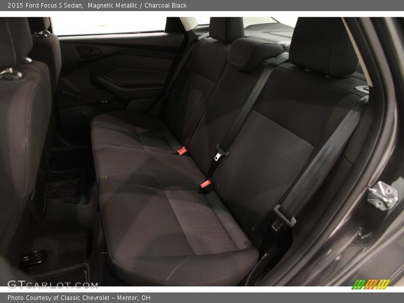Magnetic Metallic / Charcoal Black 2015 Ford Focus S Sedan