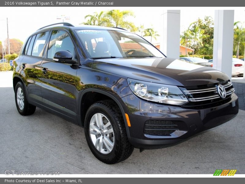 Panther Gray Metallic / Charcoal 2016 Volkswagen Tiguan S