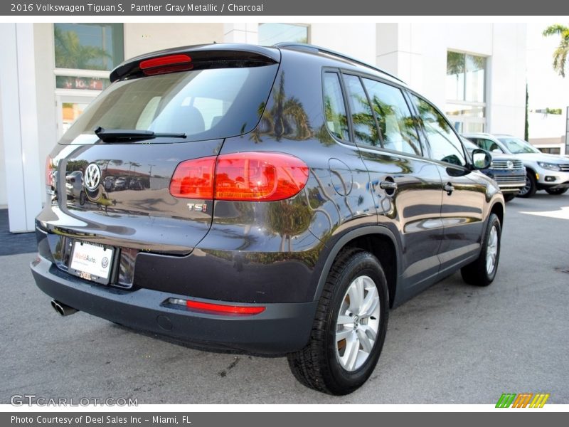 Panther Gray Metallic / Charcoal 2016 Volkswagen Tiguan S