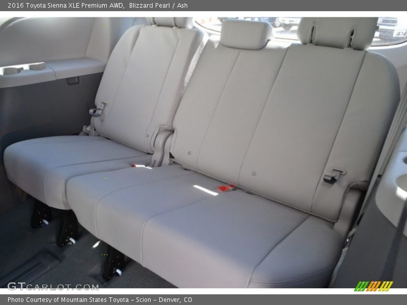 Blizzard Pearl / Ash 2016 Toyota Sienna XLE Premium AWD