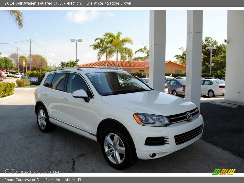 Pure White / Saddle Brown 2014 Volkswagen Touareg V6 Lux 4Motion