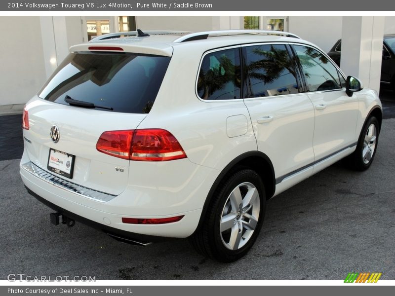 Pure White / Saddle Brown 2014 Volkswagen Touareg V6 Lux 4Motion