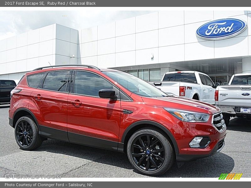Ruby Red / Charcoal Black 2017 Ford Escape SE