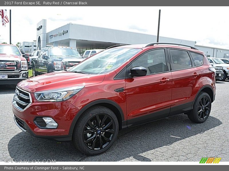 Ruby Red / Charcoal Black 2017 Ford Escape SE