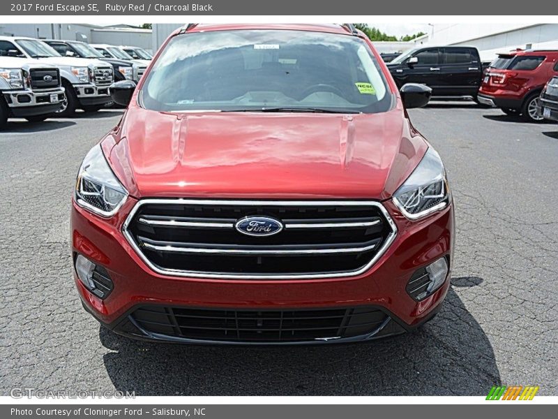 Ruby Red / Charcoal Black 2017 Ford Escape SE