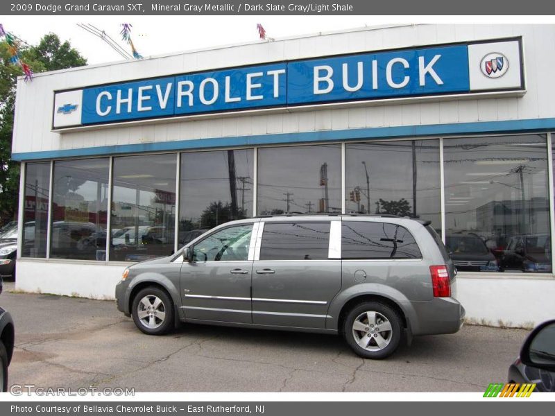 Mineral Gray Metallic / Dark Slate Gray/Light Shale 2009 Dodge Grand Caravan SXT