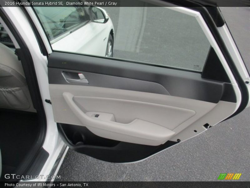 Diamond White Pearl / Gray 2016 Hyundai Sonata Hybrid SE