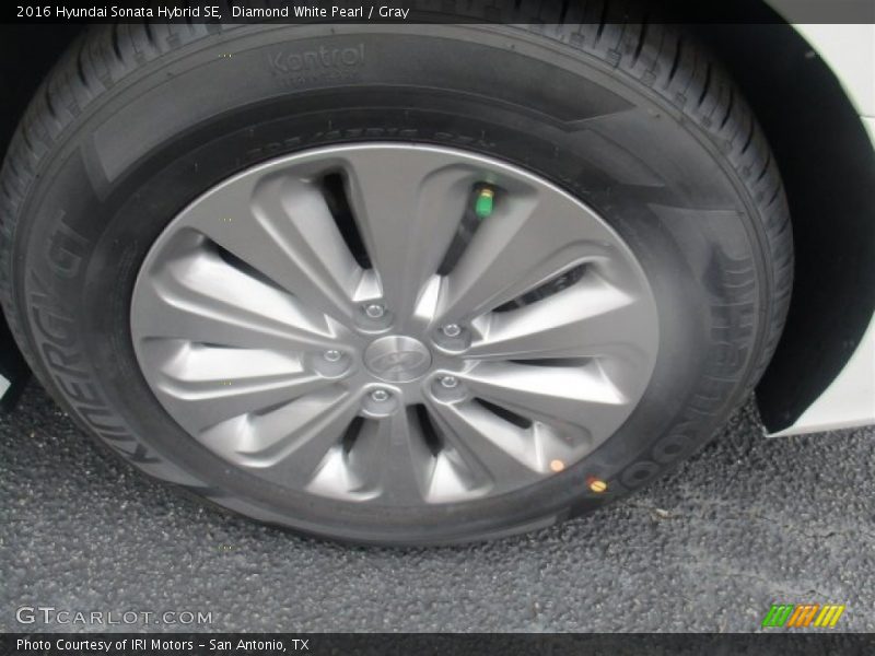 Diamond White Pearl / Gray 2016 Hyundai Sonata Hybrid SE
