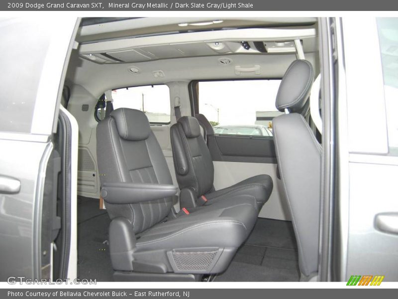Mineral Gray Metallic / Dark Slate Gray/Light Shale 2009 Dodge Grand Caravan SXT