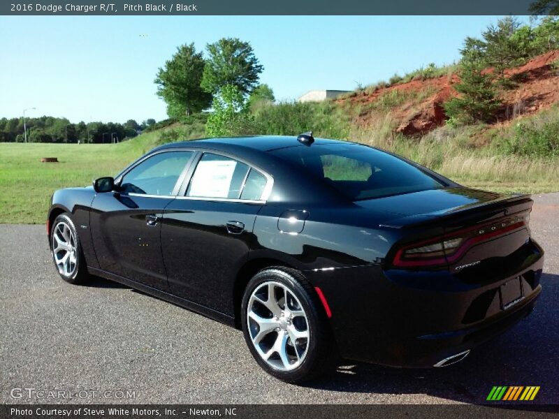 Pitch Black / Black 2016 Dodge Charger R/T