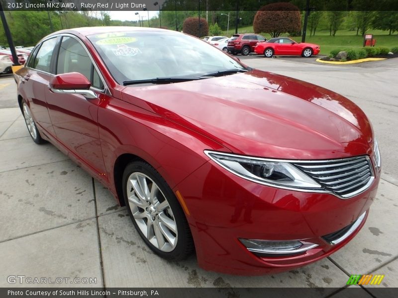 Front 3/4 View of 2015 MKZ AWD