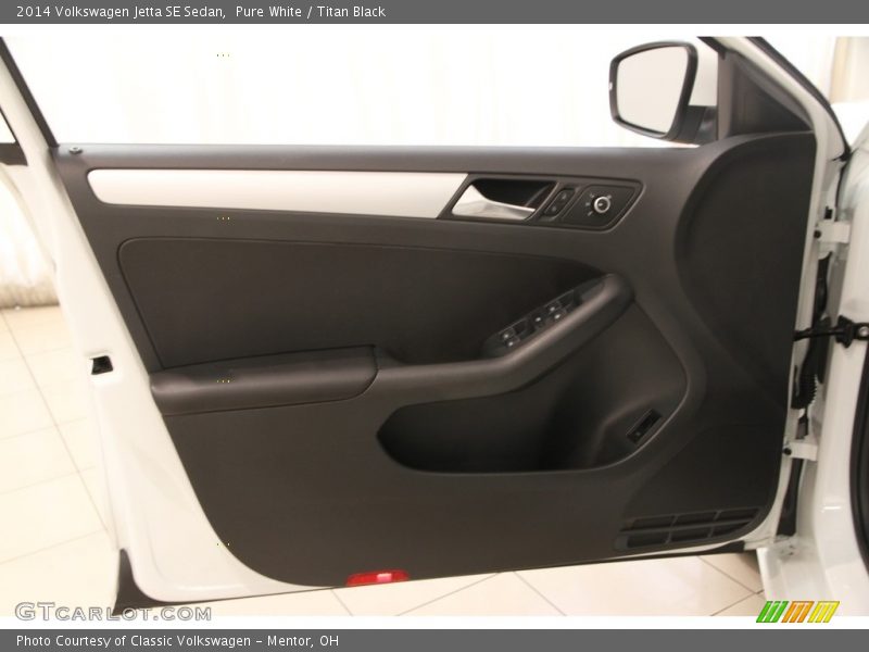 Pure White / Titan Black 2014 Volkswagen Jetta SE Sedan