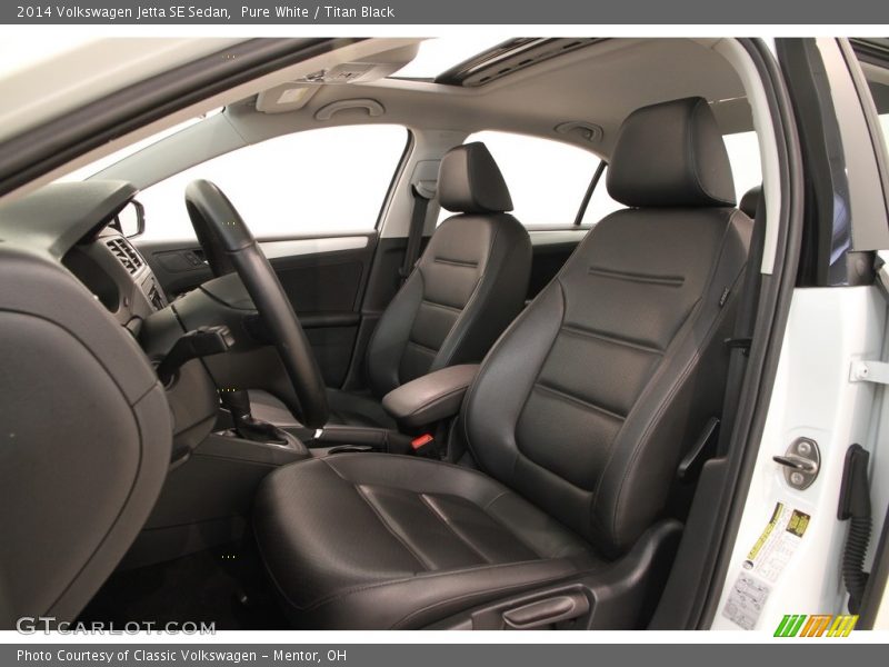 Pure White / Titan Black 2014 Volkswagen Jetta SE Sedan