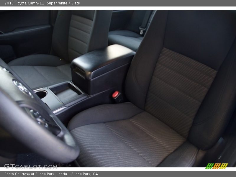 Super White / Black 2015 Toyota Camry LE