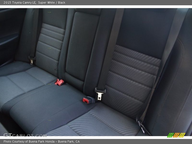 Super White / Black 2015 Toyota Camry LE