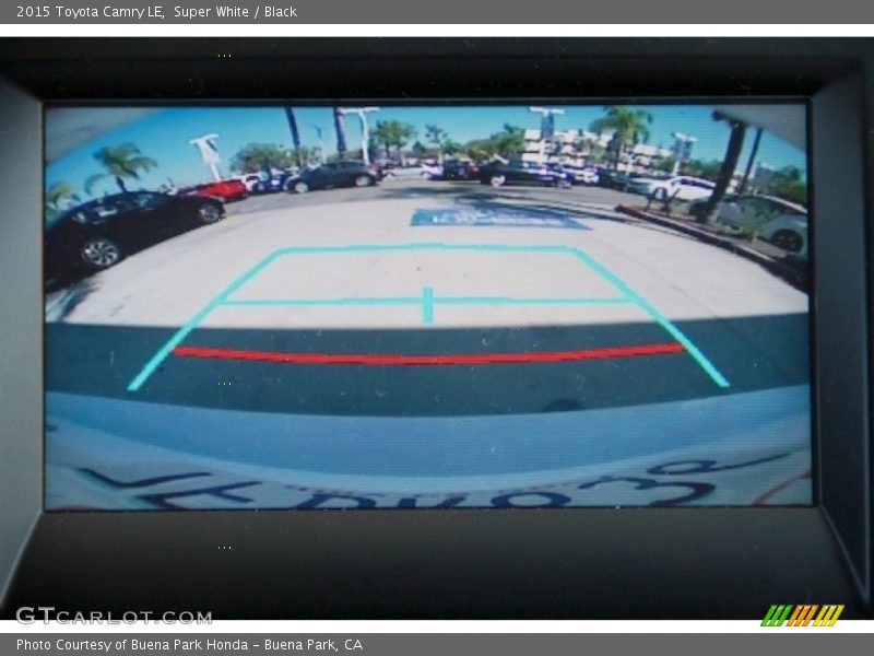 Super White / Black 2015 Toyota Camry LE